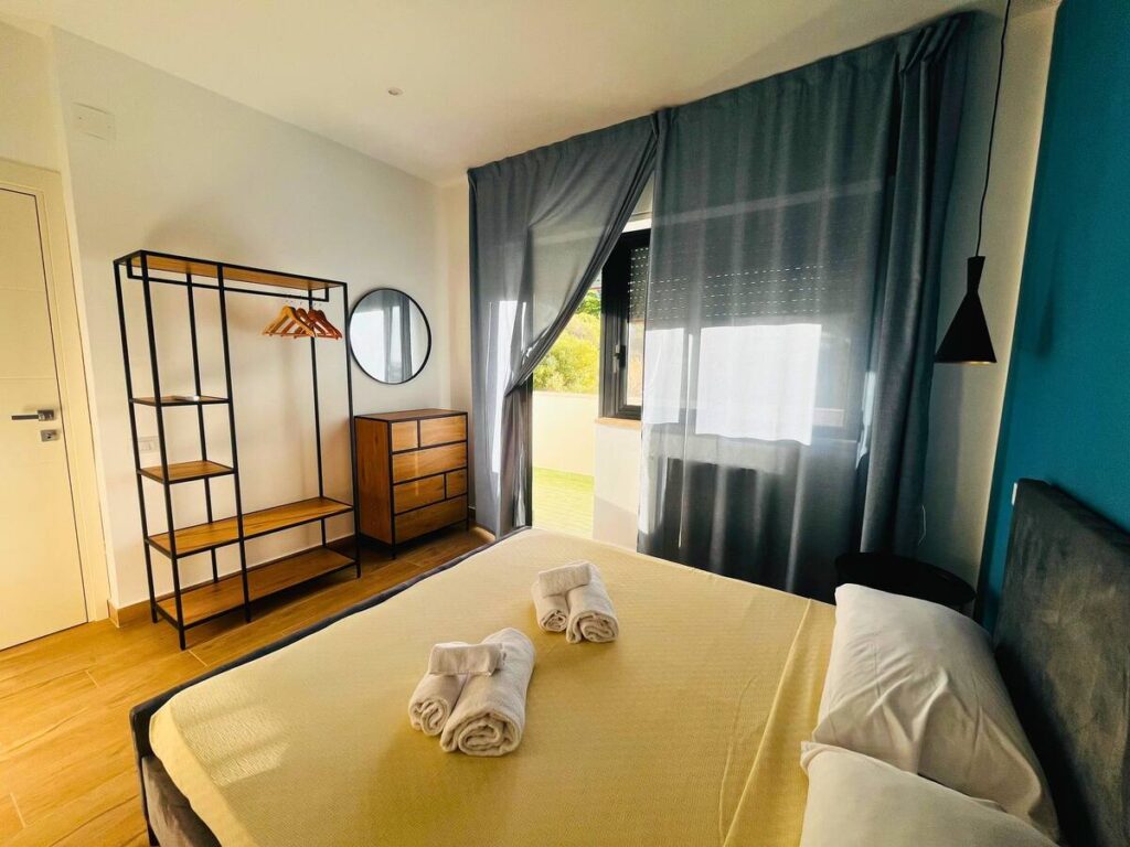 Villa vacanza con piscina panoramica vicino centro di Palermo